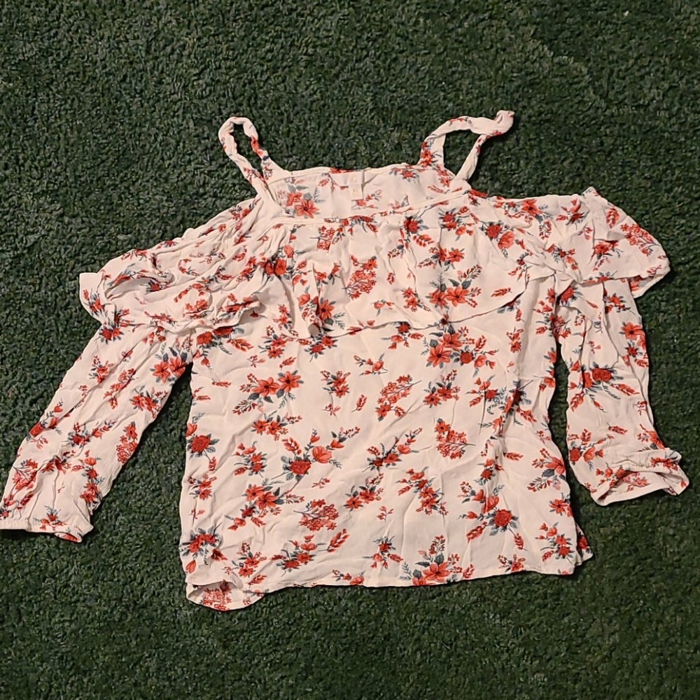 Charlotte Russe XL Red Floral off-shoulder shirt